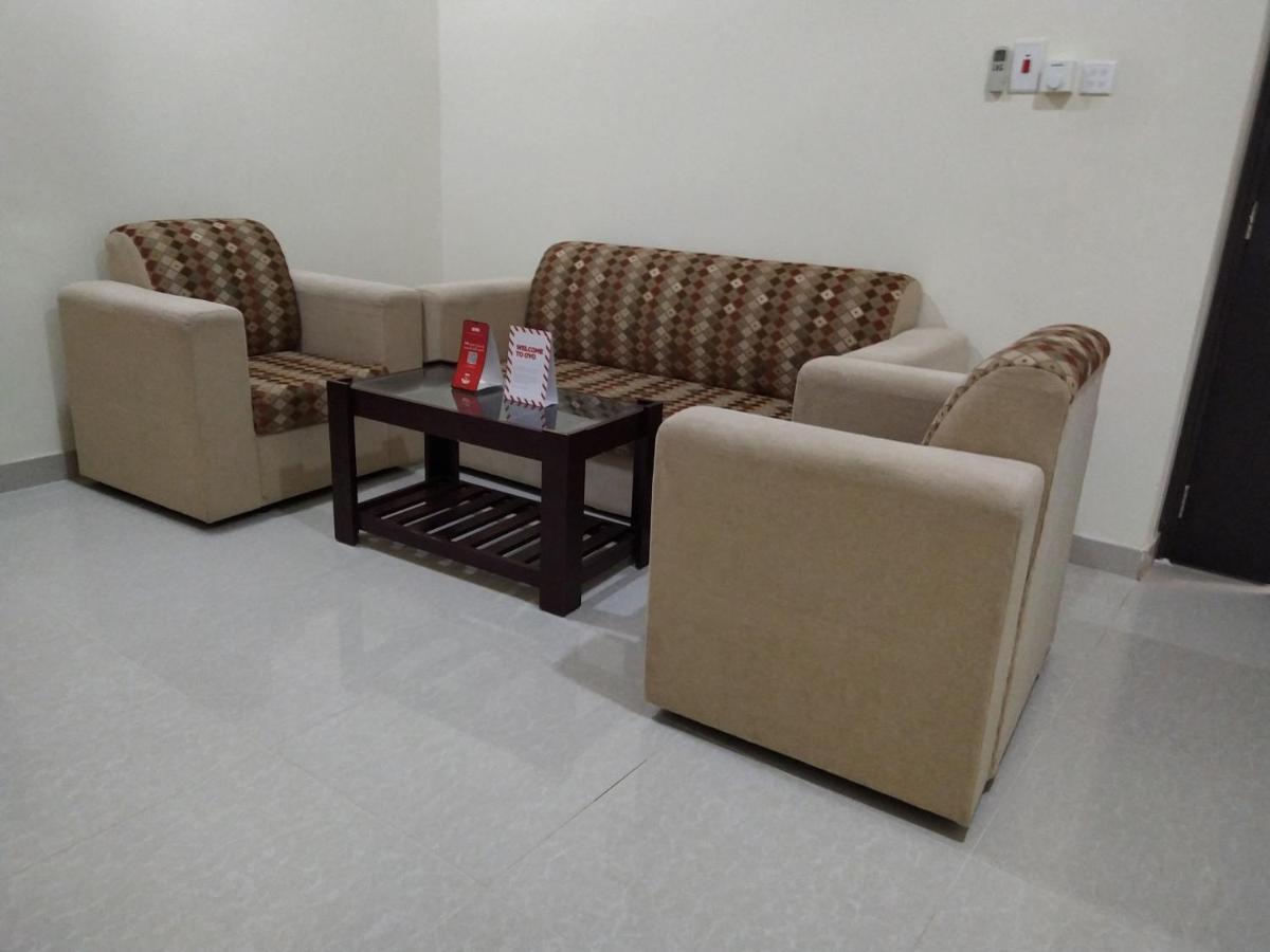 Super Oyo 107 Al Areen Hotel Apartments Shahiq Экстерьер фото