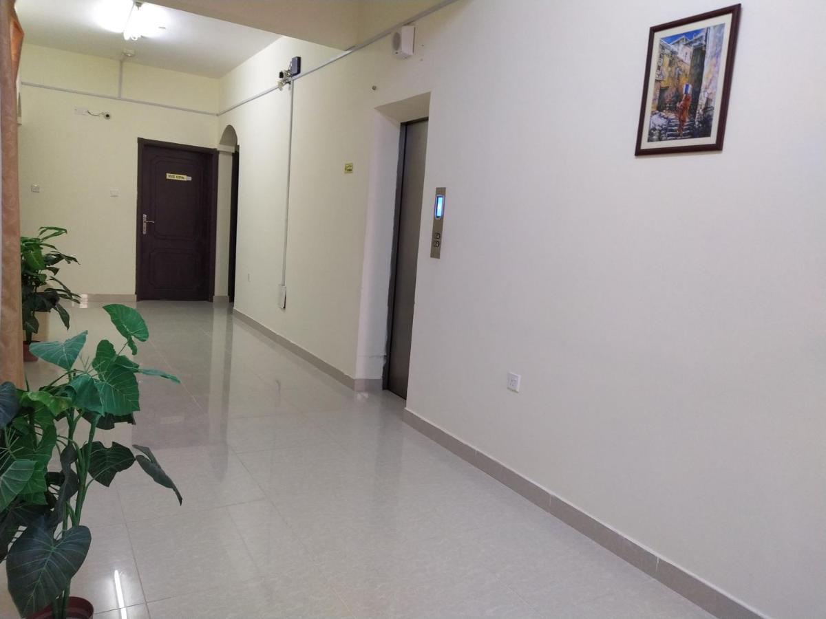 Super Oyo 107 Al Areen Hotel Apartments Shahiq Экстерьер фото